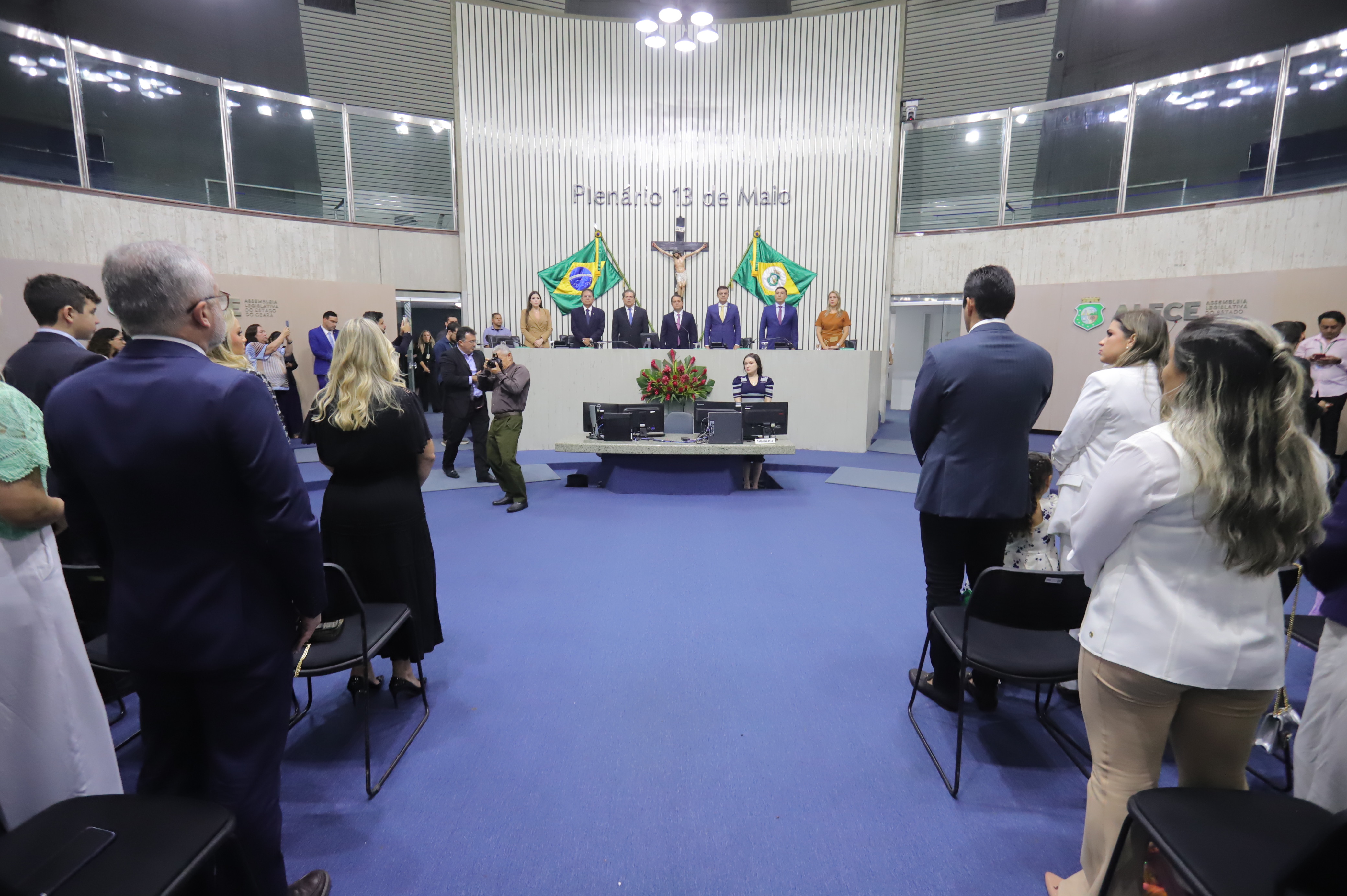 Quintino Vieira recebe Medalha de Mérito Parlamentar 13 de Maio na Alece