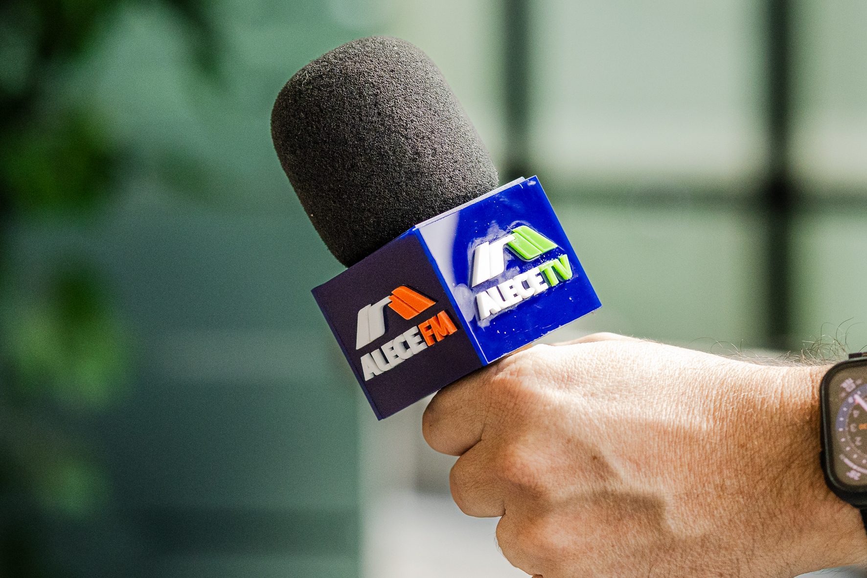 Veículos da Alece são finalistas do Prêmio UFC de Jornalismo