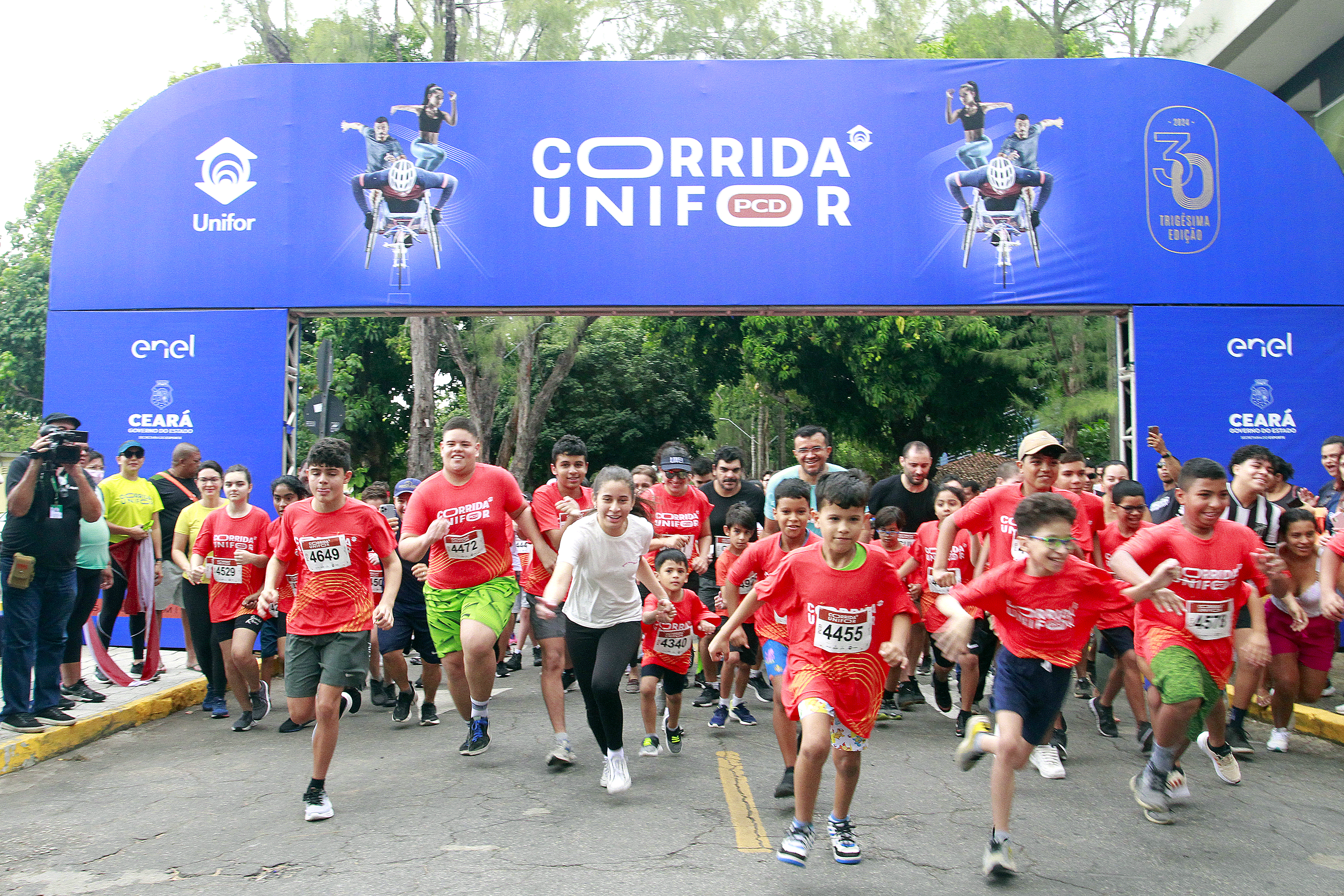 A corrida reuniu público diversificado na manhã desse domingo.