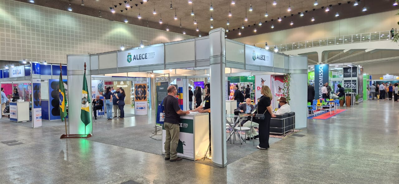 Alece lança obra sobre municípios do Ceará durante Seminário Aprece Novos Gestores 2025