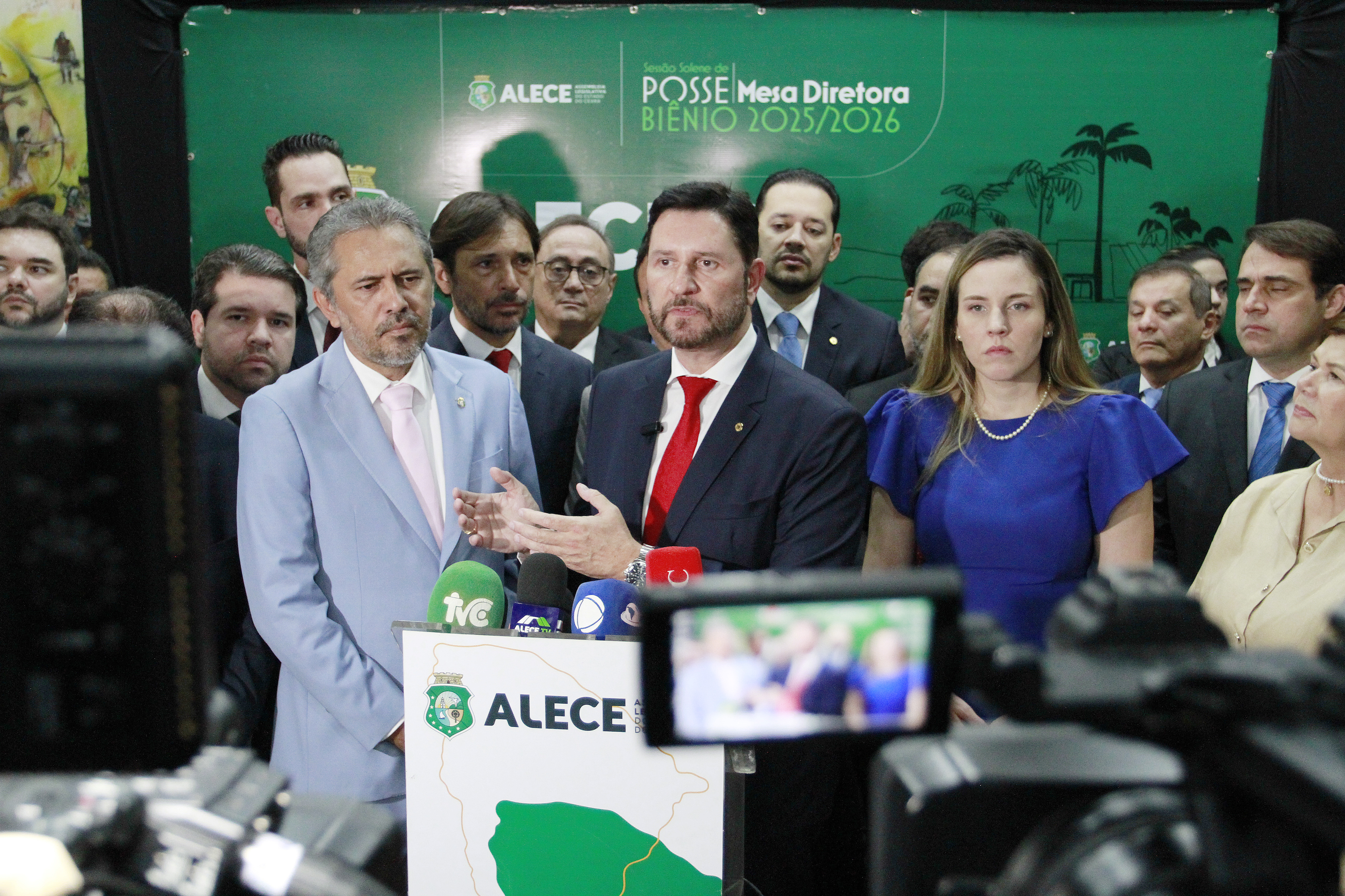Presidente da Alece destaca ações do Governo Estadual em coletiva na abertura dos trabalhos