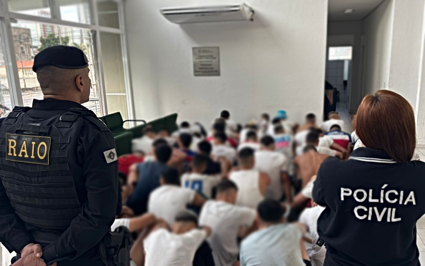 Torcedores de Ceará e Fortaleza foram detidos após se envolverem em brigas antes do Clássico-Rei.