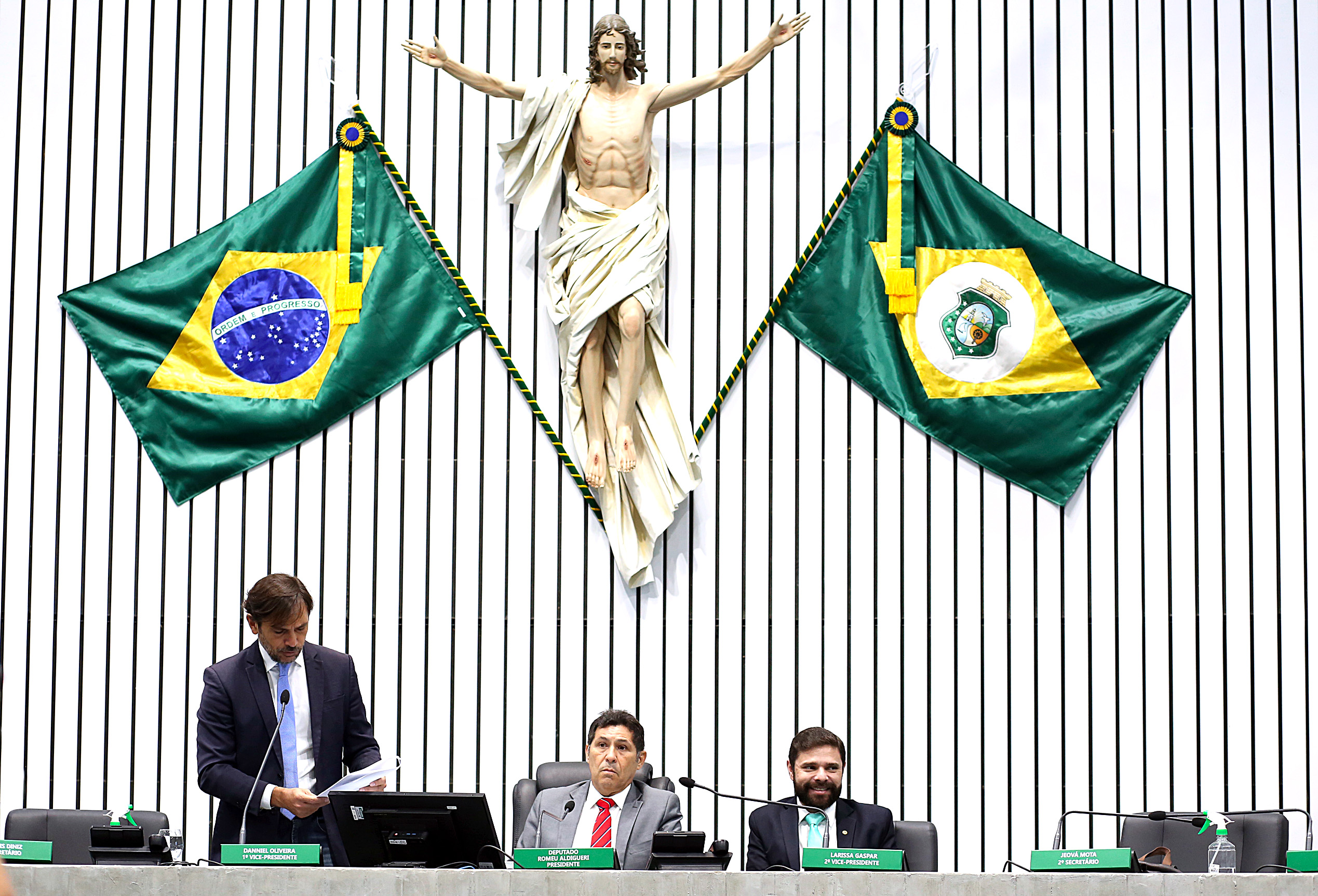 Leitura do expediente da sessão legislativa desta quinta-feira