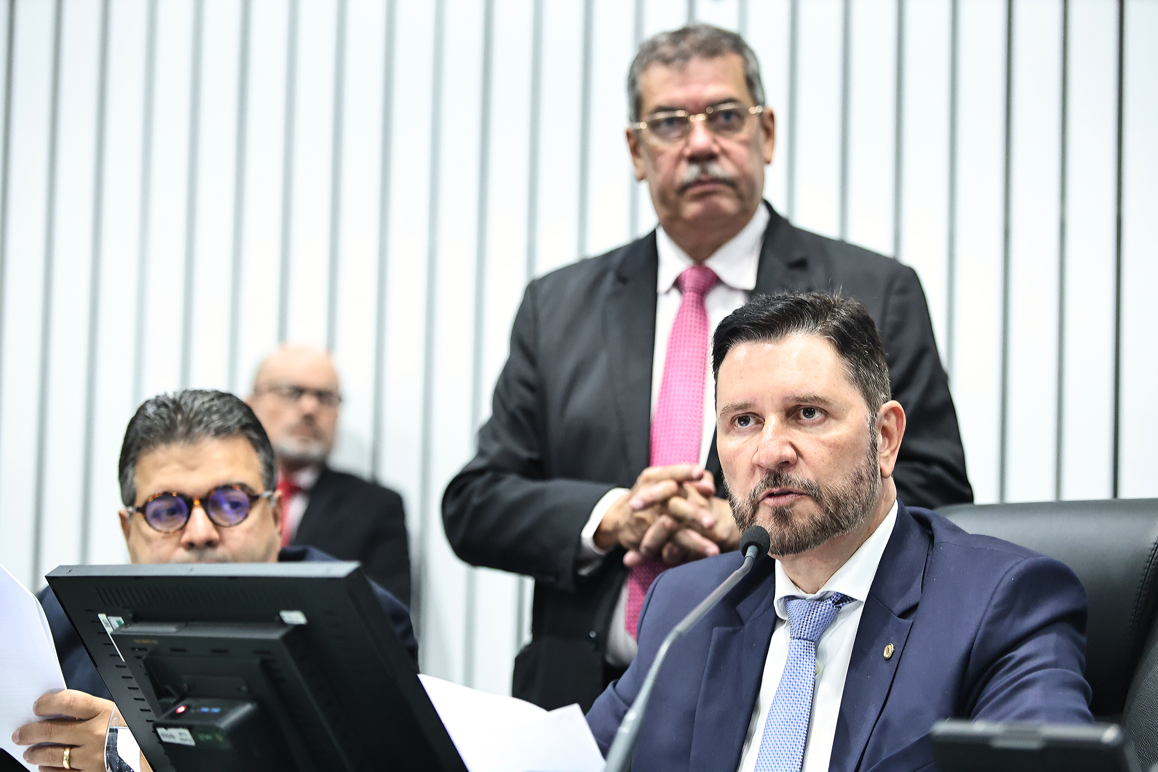 Anúncio das novas composições das comissões técnicas foi feito pelo presidente Romeu Aldigueri (PSB) durante a sessão plenária desta terça-feira (11/03)