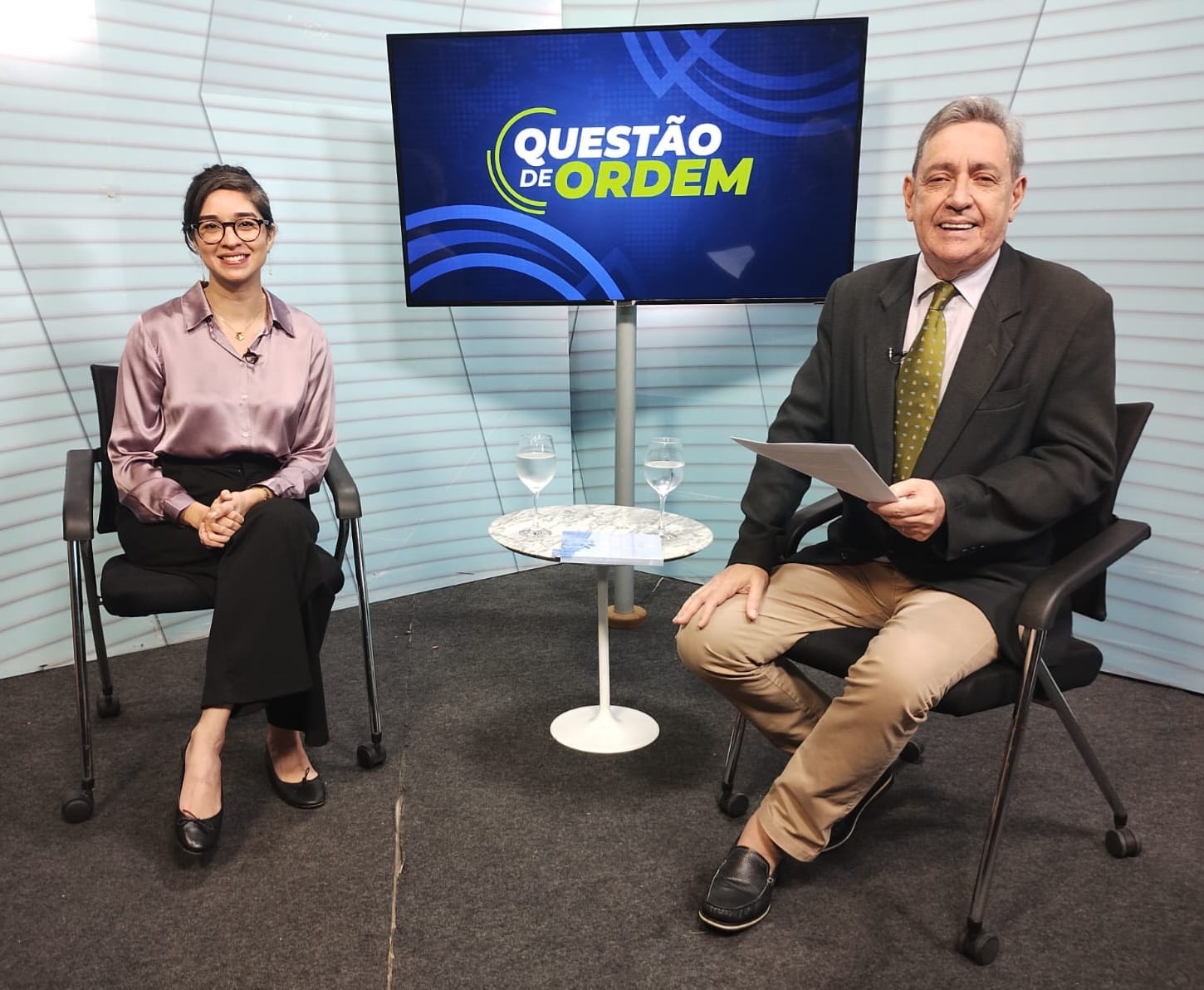 Professora Juliana Diniz e jornalista Renato Abreu