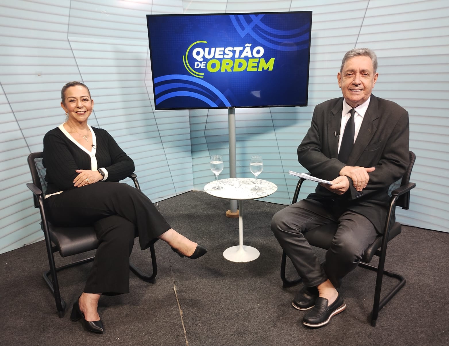 Patrícia Bezerra Campos, diretora jurídica da Câmara Brasil Portugal do Ceará, e jornalista Renato Abreu