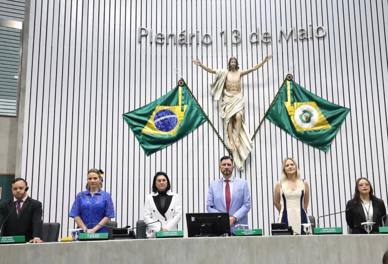 Inclusão de pessoas com Síndrome de Down é defendida em solenidade na Alece