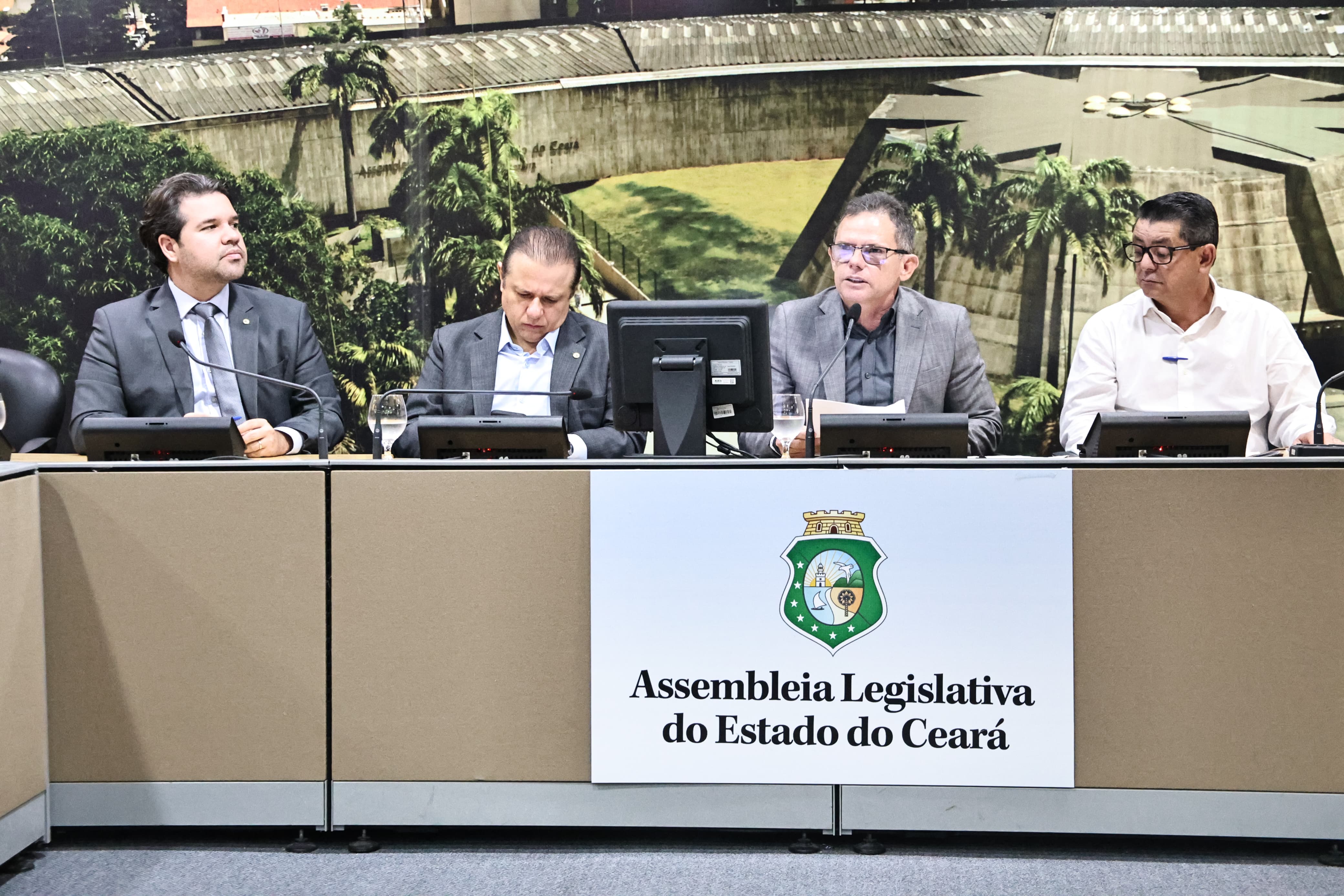 Reunião foi realizada no Complexo de Comissões Técnicas da Casa