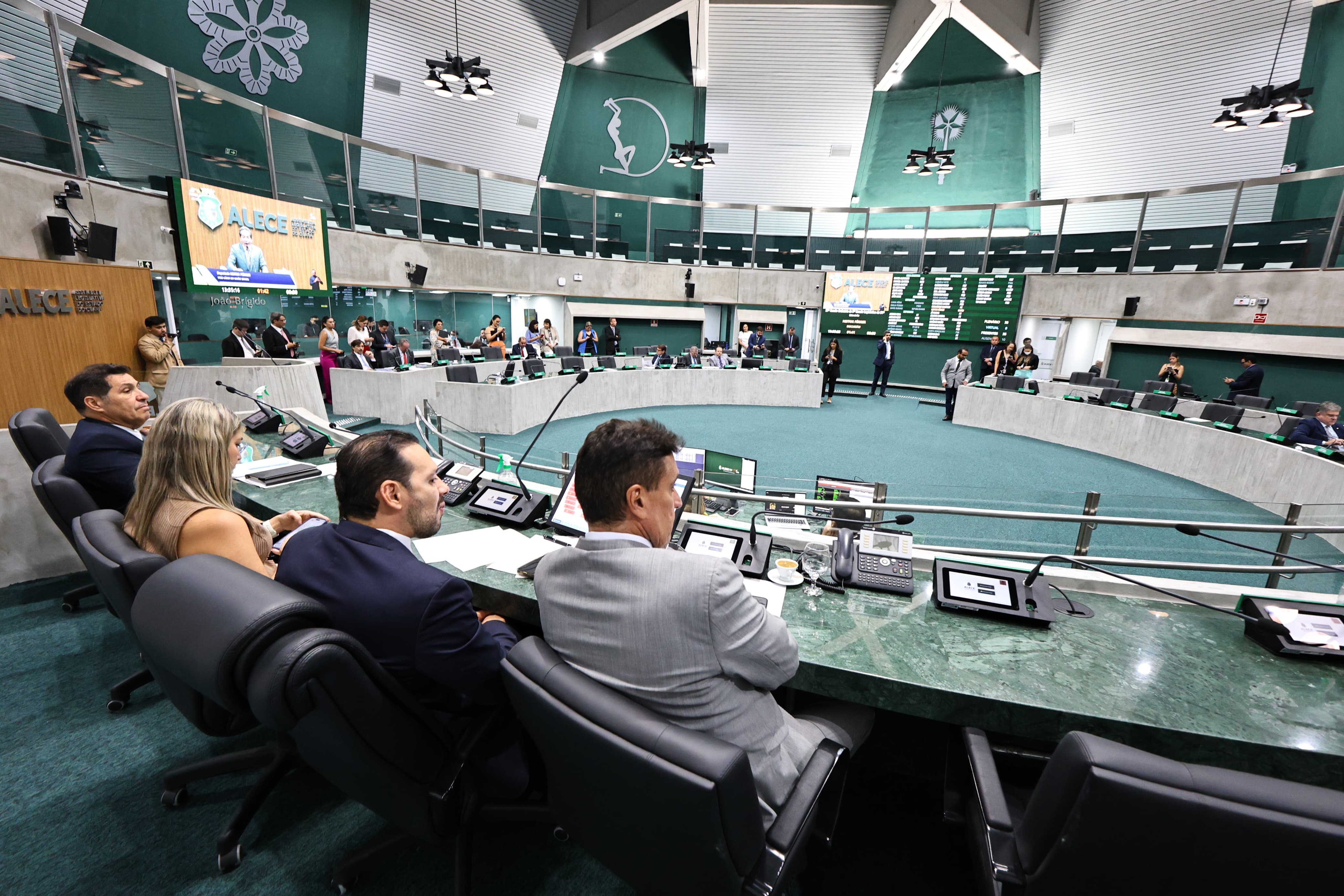 Alece aprova projeto que institui o Dia da Indústria Cearense