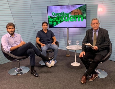 Espetáculo "Relatos de uma mãe" é destaque no Questão de Ordem