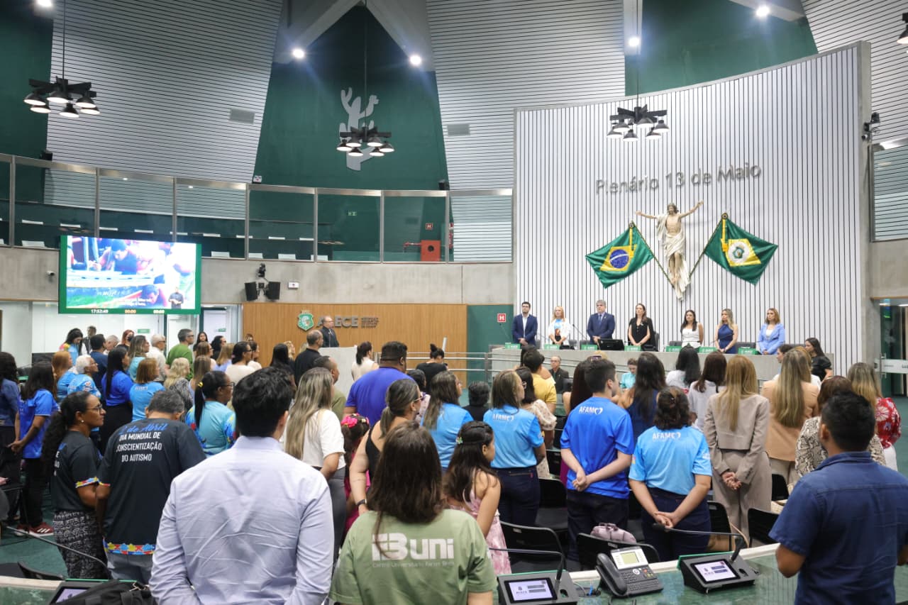 Sessão Solene em alusão ao Dia Mundial de Conscientização sobre o Autismo.